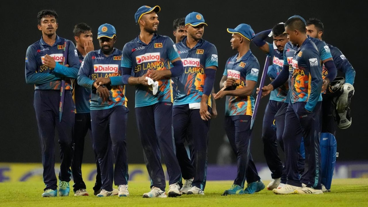 Asia Cup 2023: এশিয়া কাপের আগে করোনা আতঙ্ক! আক্রান্ত ২ লঙ্কান ক্রিকেটার Asia Cup 2023: এশিয়া কাপের আগে করোনা আতঙ্ক! আক্রান্ত ২ লঙ্কান ক্রিকেটার