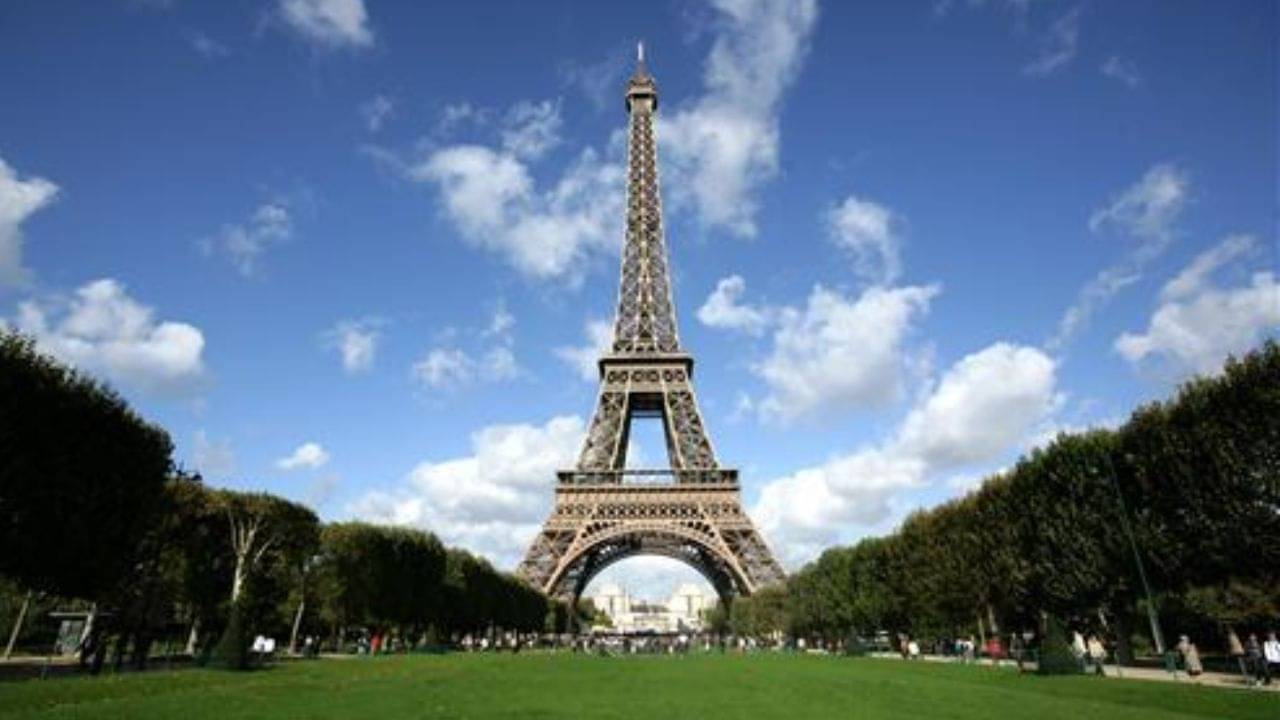 Eiffel Tower: আইফেল টাওয়ারে বোমাতঙ্ক