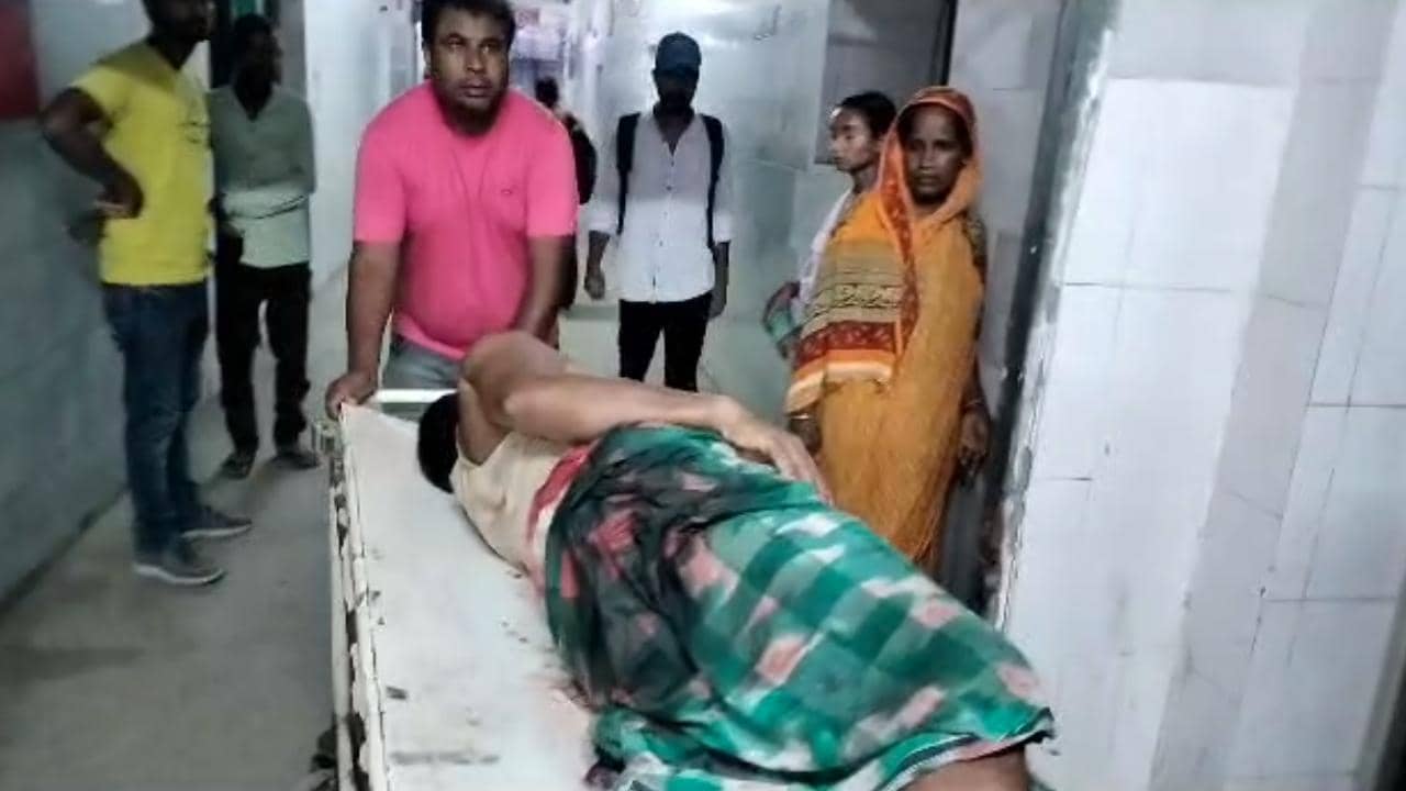 Firing in Chopra: চোপড়ায় গুলিবিদ্ধ ১৪, উঠছে তৃণমূলের গোষ্ঠীকোন্দলের অভিযোগ