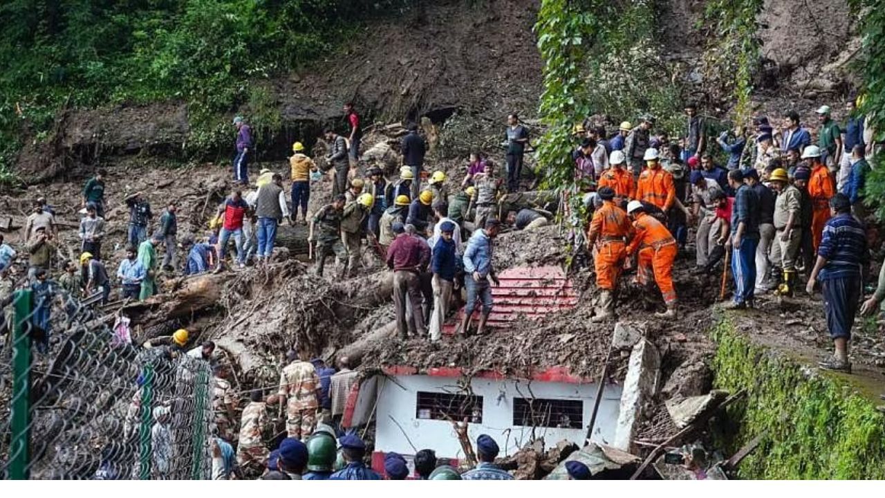 Himachal Pradesh: হিমাচল প্রদেশকে 'দুর্যোগ-বিধ্বস্ত' ঘোষণা করুন, প্রধানমন্ত্রীর দ্বারস্থ কংগ্রেস