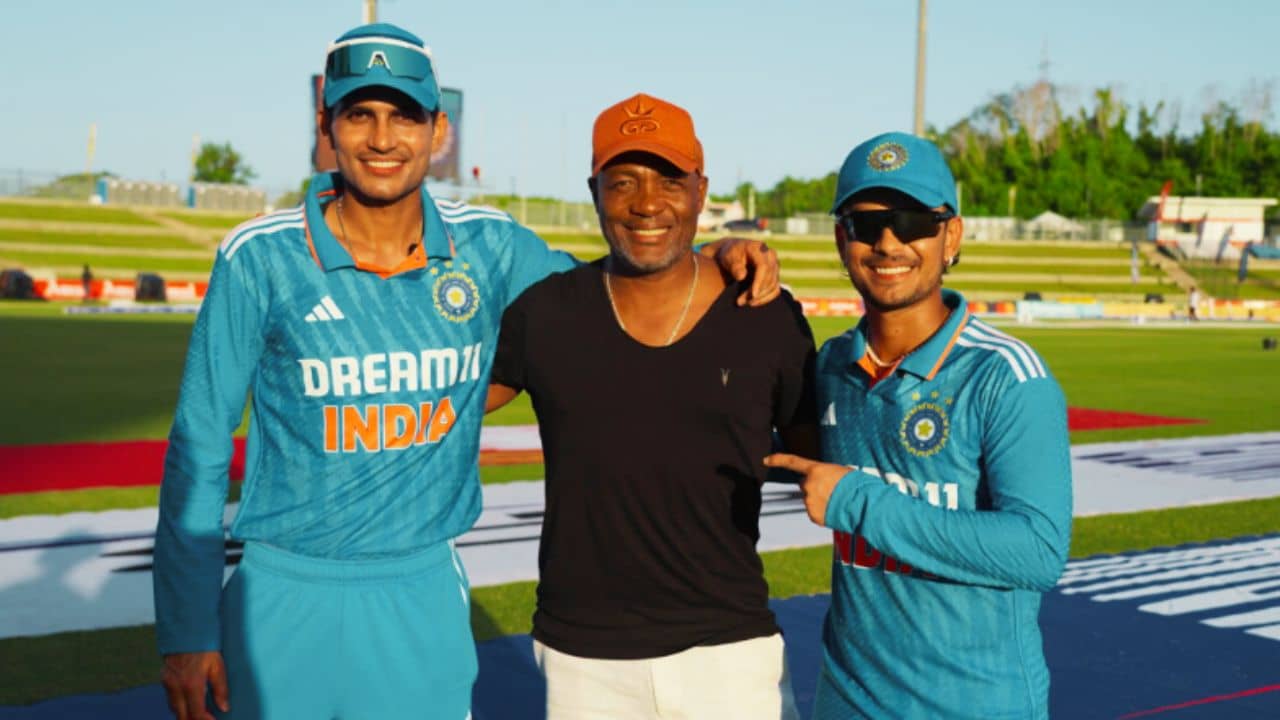 IND vs WI: কিংবদন্তির মুখোমুখি শুভমন-ঈশান, ভারতের তরুণ তুর্কিদের কী টিপস দিলেন ব্রায়ান লারা?