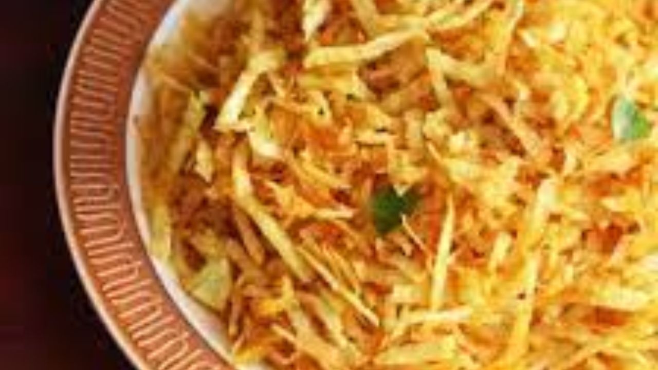 আর তাই যদি কেউ দেশের বাইরে থাকেন বা রাজ্যের বাইরে থাকেন তাহলে সেখানেও ভেজে নিয়ে যেতে পারবেন এমন আলুভাজা।