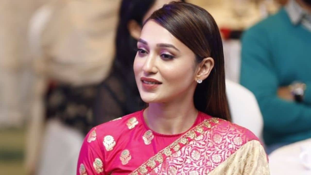 Mimi Chakraborty: ভয় তো তাঁরা পাবেন যাঁরা দুর্নীতি করেছেন..., দলবদল নিয়ে কী বললেন মিমি