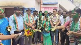 TMC-CPIM: শাসক-বিরোধী জোটের নয়া সমীকরণ ডেবরায়, ত্রিশঙ্কু পঞ্চায়েতে বোর্ড গঠনে বামেদের হাত ধরল তৃণমূল TMC-CPIM: শাসক-বিরোধী জোটের নয়া সমীকরণ ডেবরায়, ত্রিশঙ্কু পঞ্চায়েতে বোর্ড গঠনে বামেদের হাত ধরল তৃণমূল