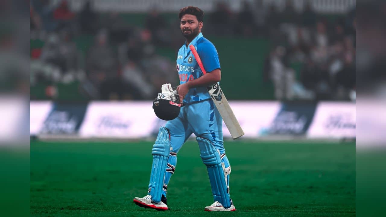 Rishabh Pant: ১৪০ কিমি ডেলিভারি সামলাচ্ছেন নেটে, বিশ্বকাপে ফিরছেন পন্থ?