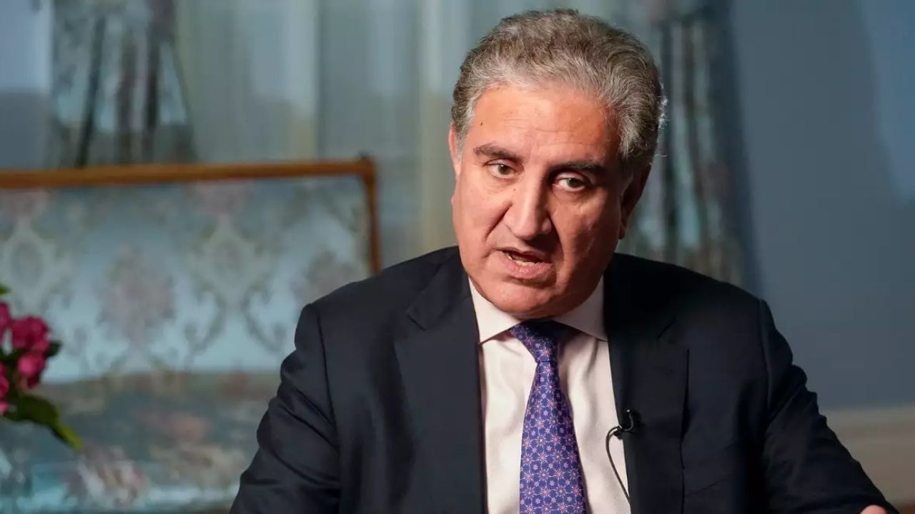 Shah Mahmood Qureshi : ইমরান-ঘনিষ্ঠ পাকিস্তানের প্রাক্তন মন্ত্রী গ্রেফতার