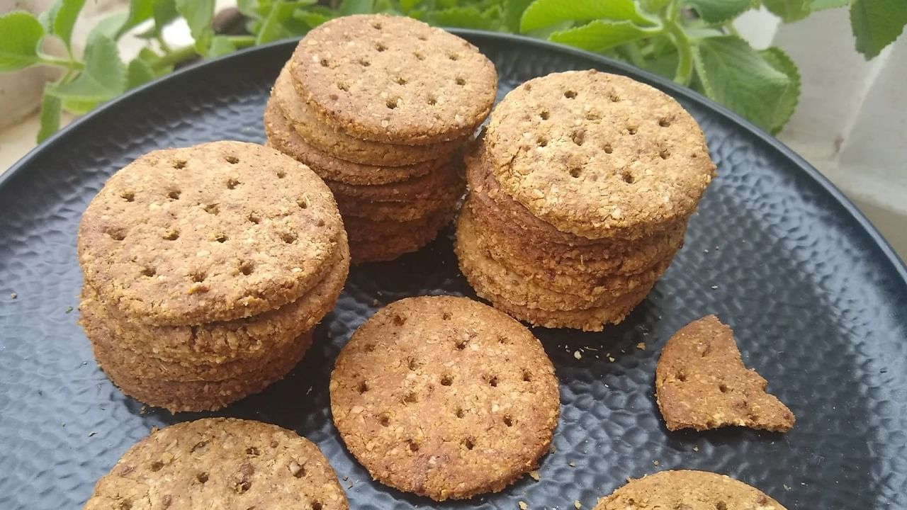 Digestive Biscuit ডায়াজেস্টিভ বিস্কুট খাওয়া কি স্বাস্থ্যকর