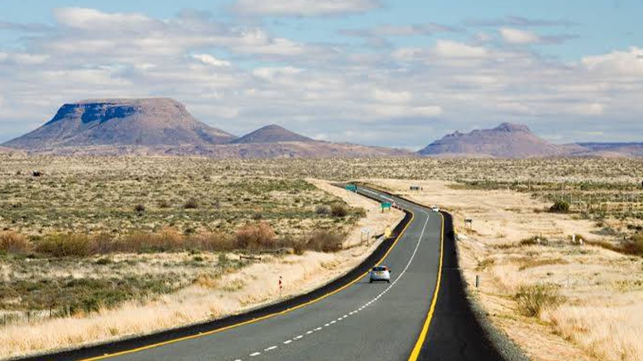 World's Longest Road: এই পথ যদি (x)কভু না শেষ হয়