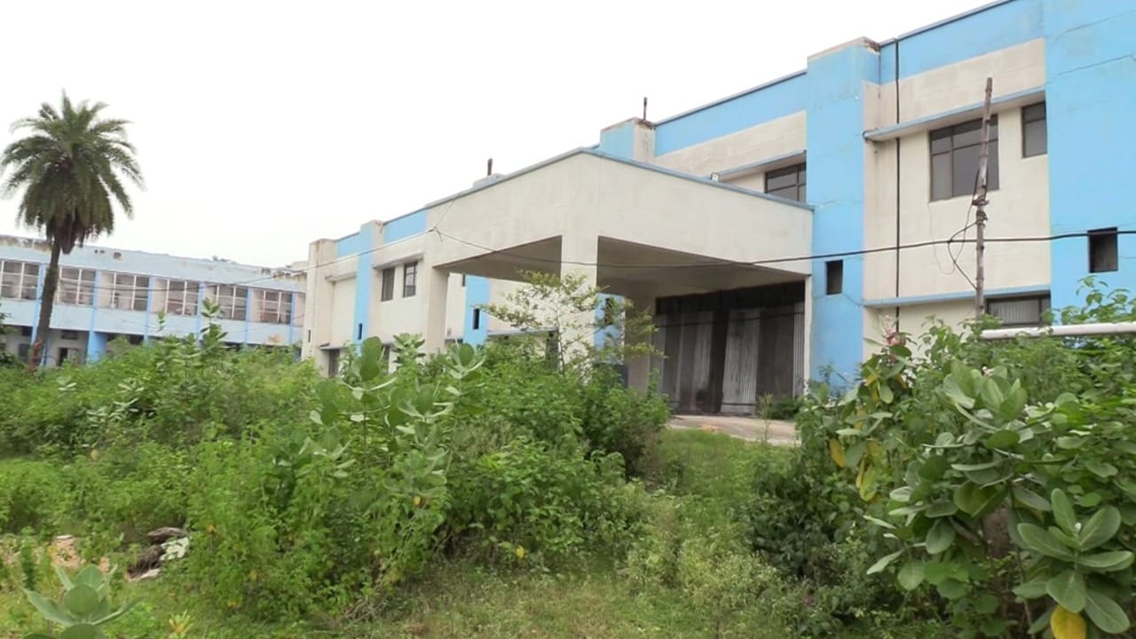 Asansol Hospital News: তালাবন্দি হাসপাতালের নতুন বিল্ডিং | In asansol ...