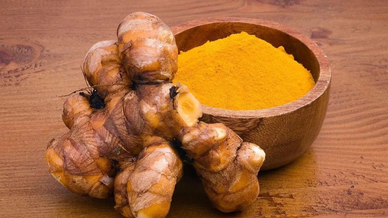 Turmeric Benefits: হলুদের হাজারো উপকার