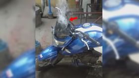 Chinsurah Fire: ওপিডির সামনে আগুন! Chinsurah Fire: ওপিডির সামনে আগুন!
