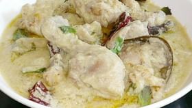 Chicken Recipe: লঙ্কা-হলুদ গুঁড়ো ছাড়াই রাঁধুন চিকেন কারি, স্বাদ বাড়াতে মেশান এক চামচ পোস্ত বাটা Chicken Recipe: লঙ্কা-হলুদ গুঁড়ো ছাড়াই রাঁধুন চিকেন কারি, স্বাদ বাড়াতে মেশান এক চামচ পোস্ত বাটা