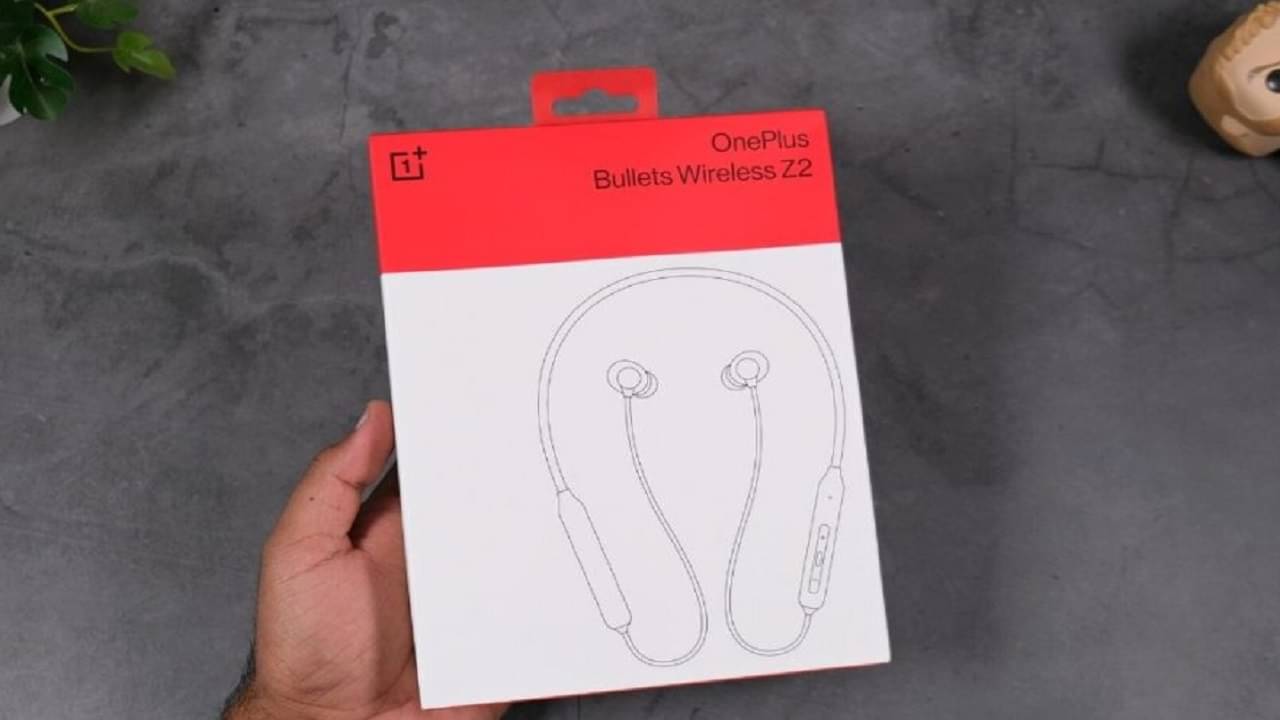 OnePlus Bullets Wireless Z2 ইয়ারফোন দেখে চোখ ফেরানো মুশকিল, দামও সস্তা; চলবে টানা 28 ঘণ্টা