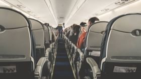 Air Travel Tips: ফ্লাইটে জুতো খুলে সিটের উপর পা তুলে বসা কি উচিত? প্রথমবার বিমানযাত্রায় এই ৫ বিষয় খেয়াল রাখুন Air Travel Tips: ফ্লাইটে জুতো খুলে সিটের উপর পা তুলে বসা কি উচিত? প্রথমবার বিমানযাত্রায় এই ৫ বিষয় খেয়াল রাখুন