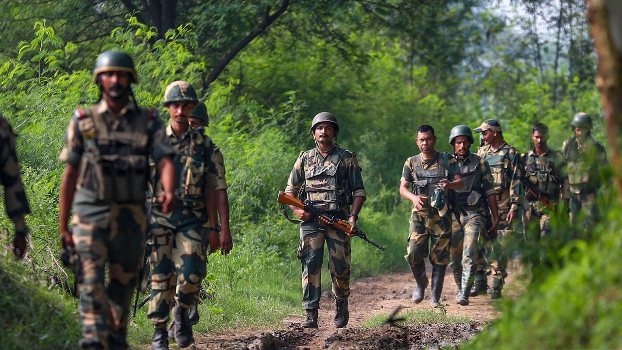 Encounter: ২৪ ঘণ্টার মধ্যেই ৩ জওয়ানের মৃত্যুর বদলা, উপত্যকায় এনকাউন্টারে নিকেশ ১ জঙ্গি