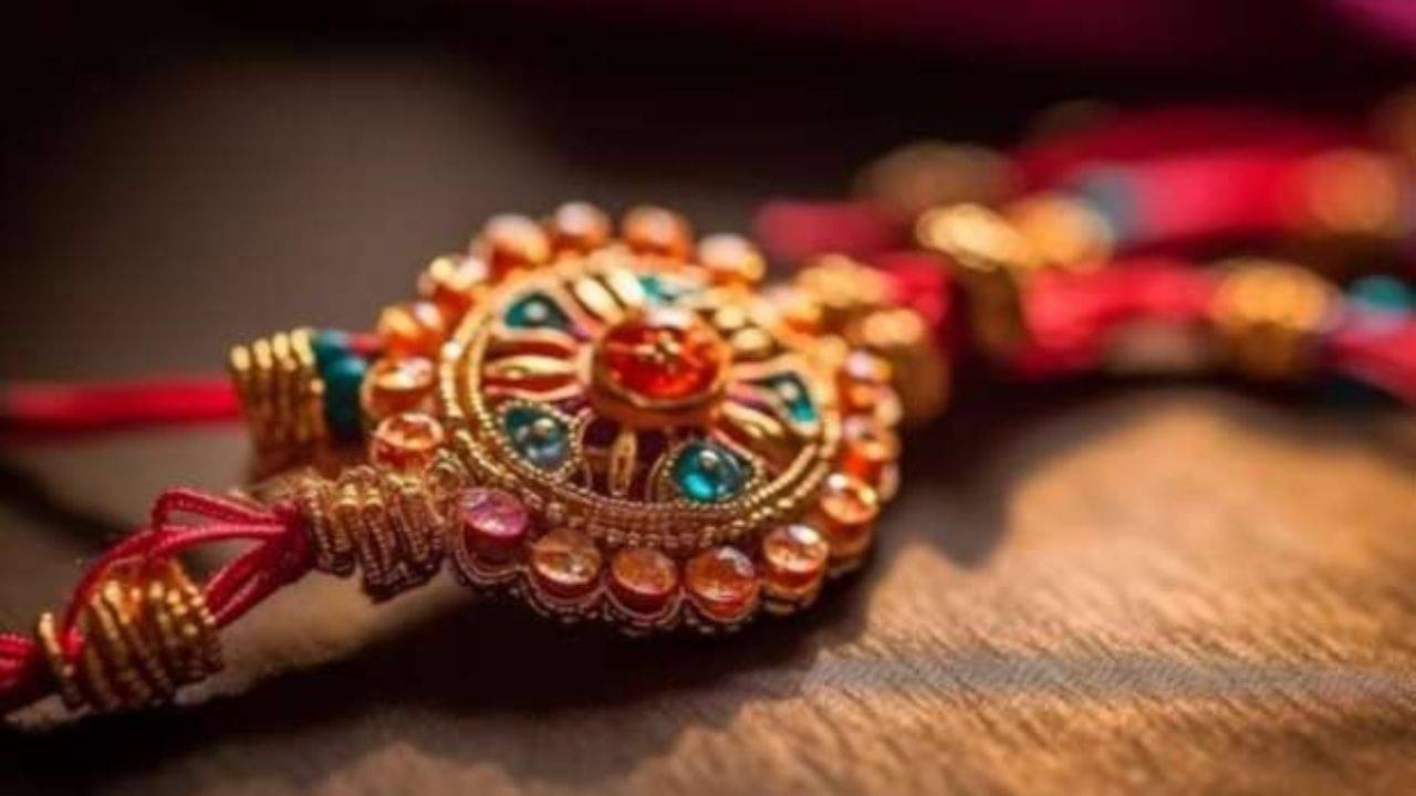 Raksha Bandhan 2023: আজ সারাদিনই রাখি বাঁধা শুভ! ভাইয়ের সৌভাগ্য ফেরাতে বোনেরা করুন এই সহজ কাজ