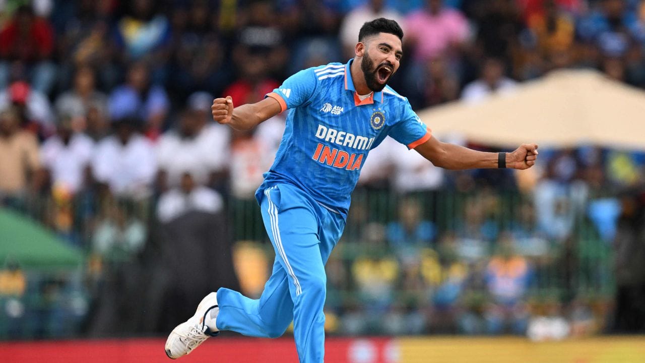 Asia Cup Final 2023: 'বড্ড ঝাঁঝ' সিরাজের স্পেলে সচিনের বার্তা, রোহিতদের নিয়ে সৌরভ বলছেন...