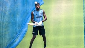সাফল্য পেতে হলে নিজের পাশে থাকা দরকার, কে বলে দিলেন এমন কথা? সাফল্য পেতে হলে নিজের পাশে থাকা দরকার, কে বলে দিলেন এমন কথা?