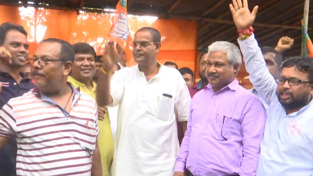 BJP leading in Dhupguri