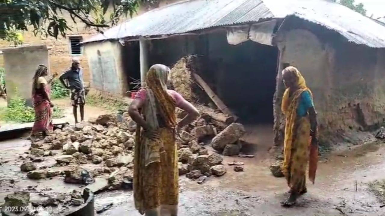 Bankura Child Death: বাড়ির সামনে খেলছিল, আচমকাই ভেঙে পড়ল দেওয়াল, মৃত্যু ৩ শিশুর