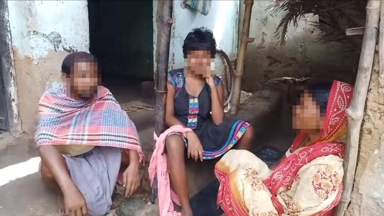 Birbhum: চিকিৎসা করানোর সামার্থ্য নেই পরিবারের, দুবরাজপুরে ৭ বছর ধরে খুঁটিতে বাঁধা নাবালিকা