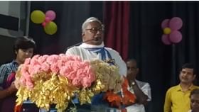 শিক্ষক নিয়োগে দুর্নীতির পিছনে আসল কারণ কী? জানালেন সৌগত শিক্ষক নিয়োগে দুর্নীতির পিছনে আসল কারণ কী? জানালেন সৌগত