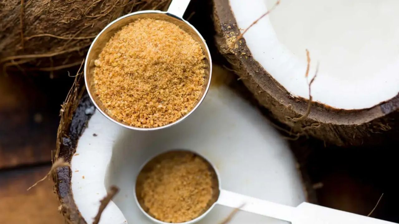 Coconut Sugar: চিনি খাওয়া বিষ, তার পরিবর্তে খান কোকোনাট সুগার, ক্ষতি তো দূর ভাল থাকবে স্বাস্থ্য Coconut Sugar: চিনি খাওয়া বিষ, তার পরিবর্তে খান কোকোনাট সুগার, ক্ষতি তো দূর ভাল থাকবে স্বাস্থ্য