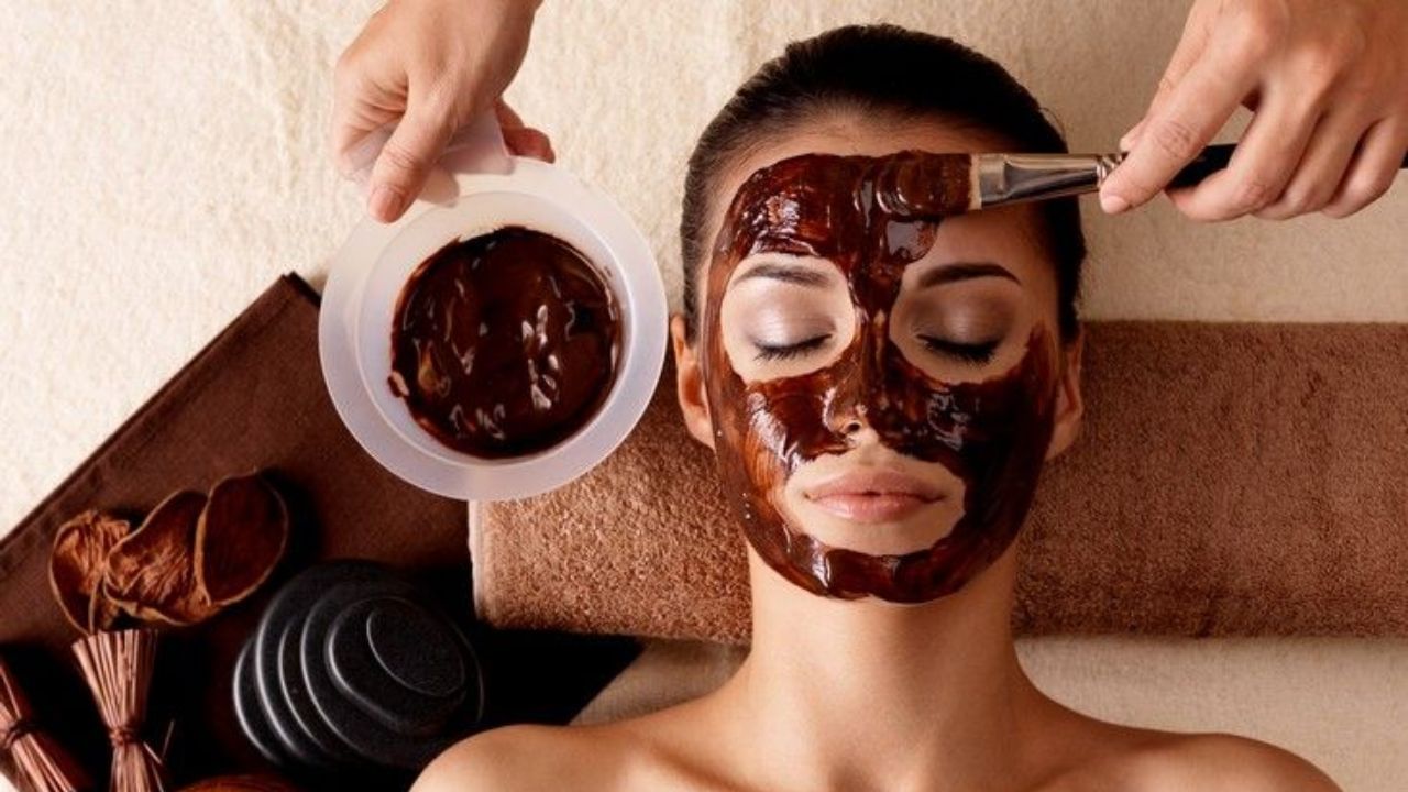 Coffee Facial at Home: পার্লারে নয়, খরচ বাঁচিয়ে বাড়িতেই করুন কফি ফেসিয়াল, উপচে পড়বে ত্বকের জেল্লা Coffee Facial at Home: পার্লারে নয়, খরচ বাঁচিয়ে বাড়িতেই করুন কফি ফেসিয়াল, উপচে পড়বে ত্বকের জেল্লা