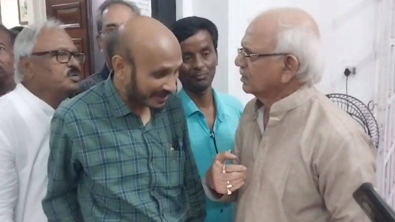 VIDEO: বিধানসভায় পা রেখেই পরিষদীয় মন্ত্রীর কাছে ধমক, থতমত খেয়ে গেলেন মাস্টারমশাই