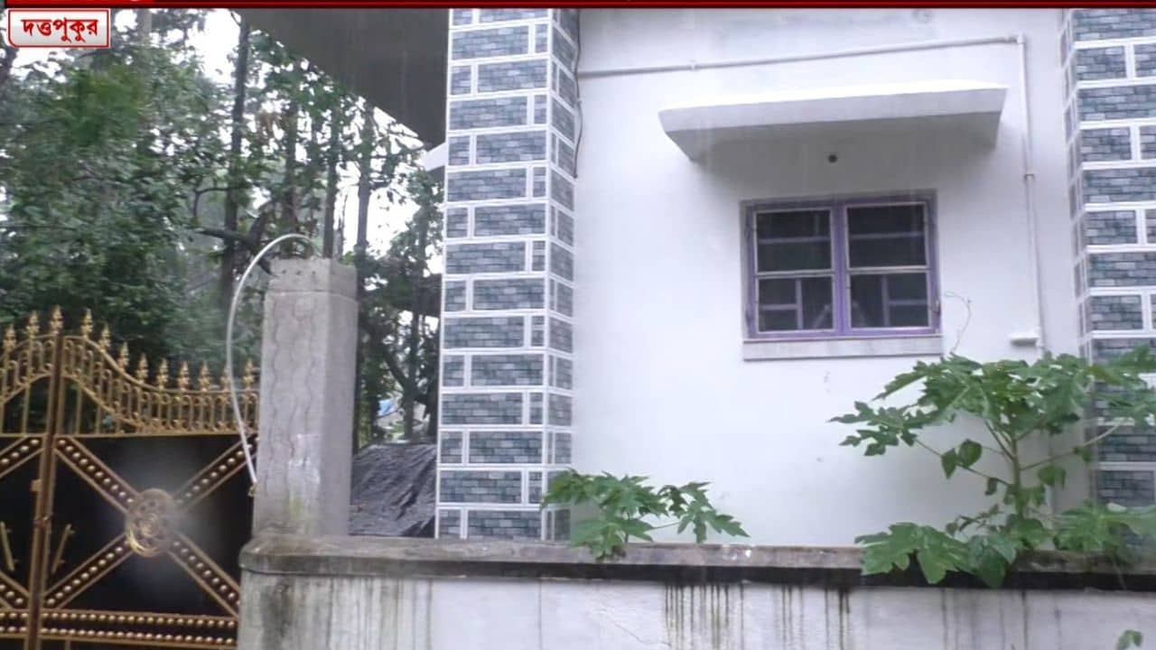 Duttapukur Murder: মেয়ের বাড়িতে মৃত্যু, মাস্ক পরে ঘরে ঢুকে তৃণমূল নেত্রীর মা-কে খুন দুষ্কৃতীদের