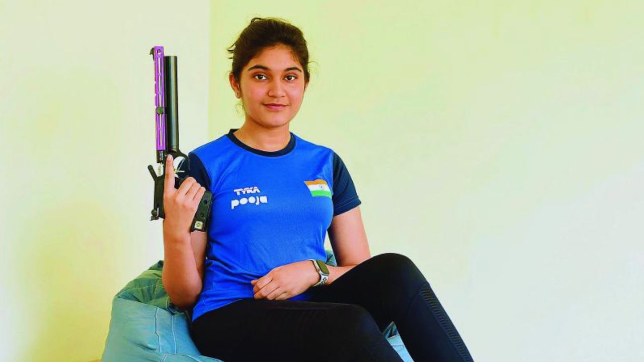 Asian Games 2023, Shooting: সোনার পর পিস্তল শুটিংয়ে রুপো অষ্টাদশী এষার Asian Games 2023, Shooting: সোনার পর পিস্তল শুটিংয়ে রুপো অষ্টাদশী এষার