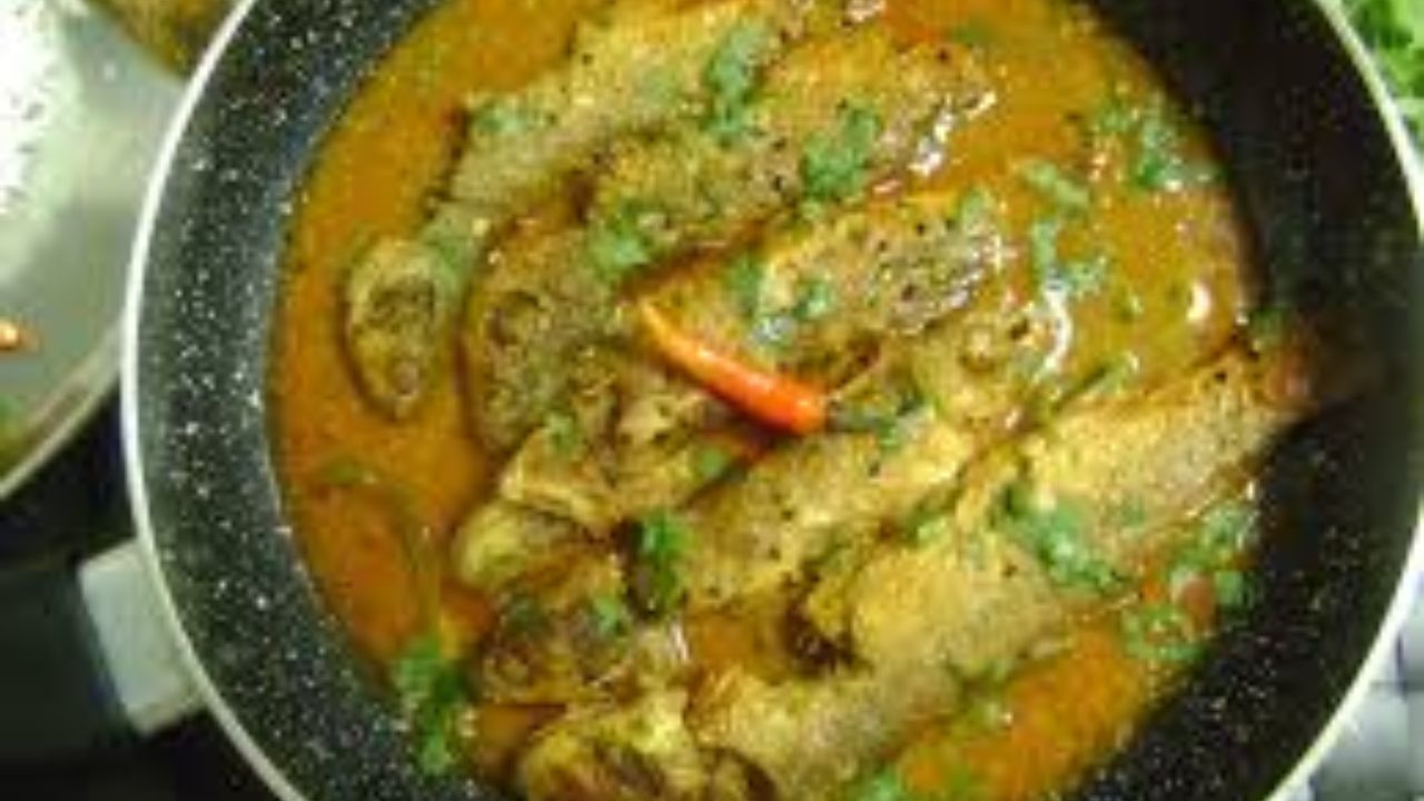 Bata Fish Recipe: আলু-পেঁপে-কাঁচকলা দিয়ে স্বাস্থ্যকর সুস্বাদু বাটা মাছের ঝোল, পেট ভাল থাকতে জুড়ি মেলা ভার