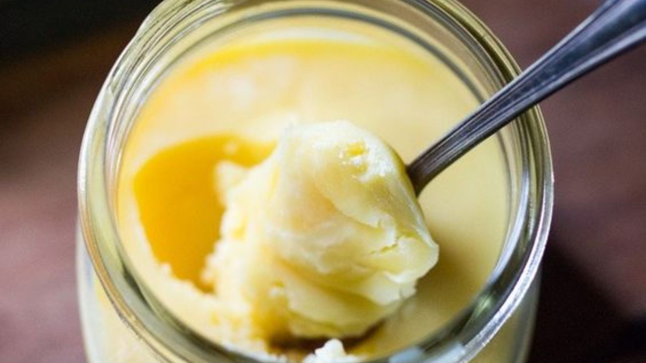 Ghee For Skin: শুধু খেলেই হবে না, রূপচর্চায় এভাবে কাজে লাগান ঘি, রইল উপায়