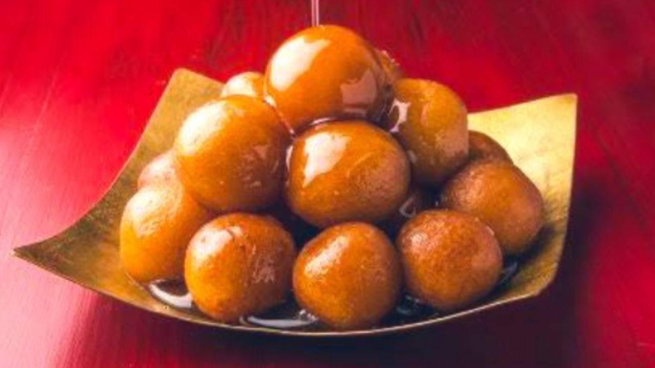 Gulab Jamun Recipe: ১০ মিনিটেই মিষ্টিমুখ