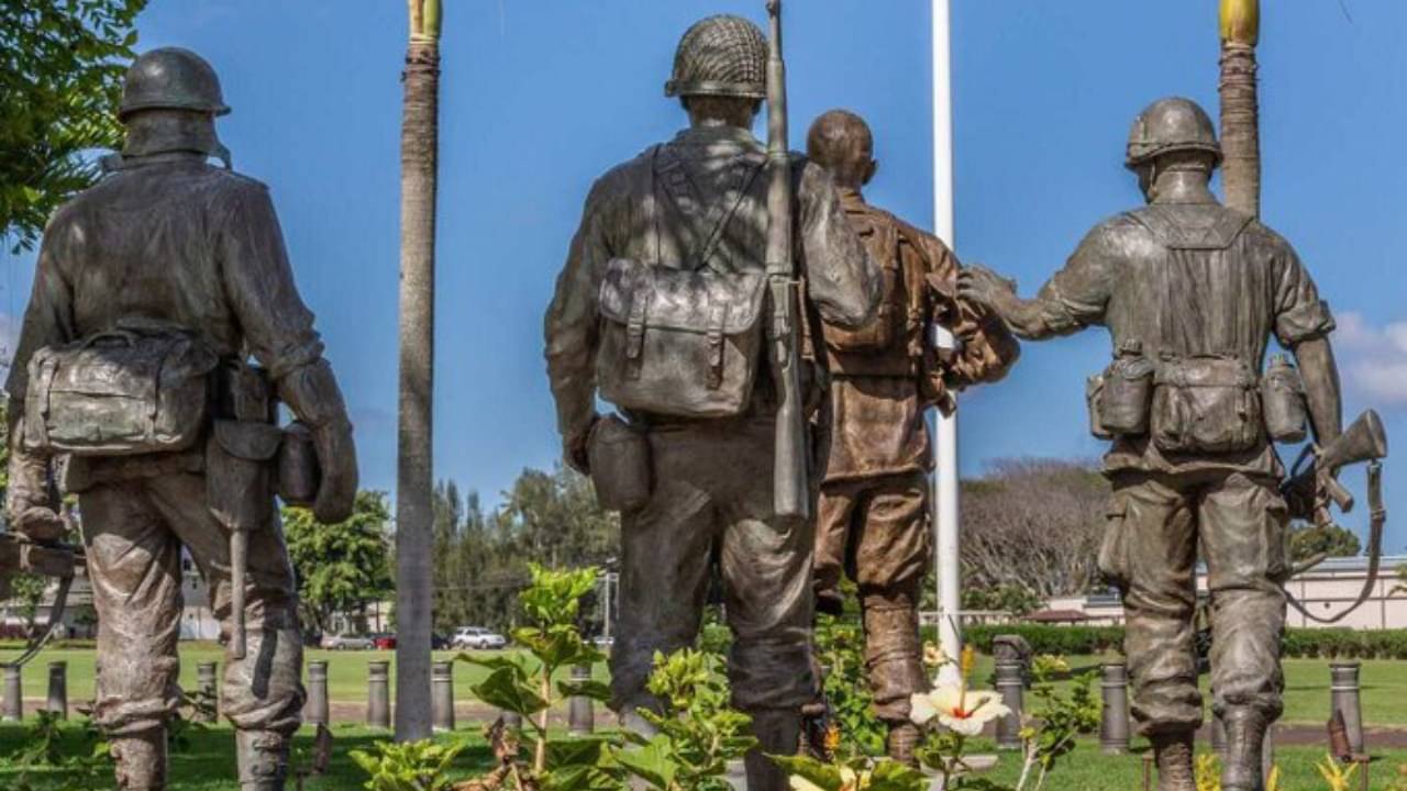 USA: হুমকি দিয়ে উধাও সশস্ত্র ব্যক্তি, হাওয়াইয়ের মার্কিন সেনা ঘাঁটিতে জারি লকডাউন