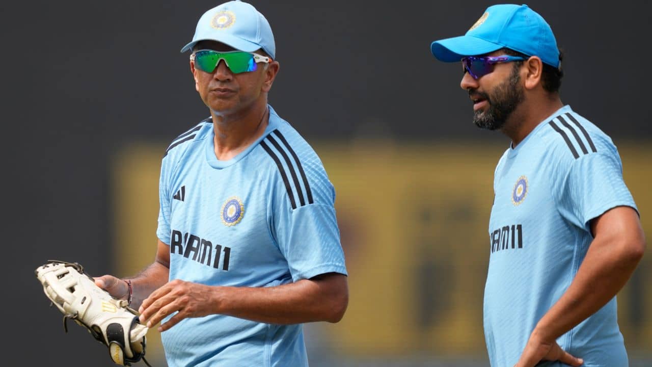Cricket World Cup 2023: বিশ্বকাপেই আসল পরীক্ষা রোহিতের, বিরাট-দ্রাবিড়ের উদাহরণ দিচ্ছেন কে?