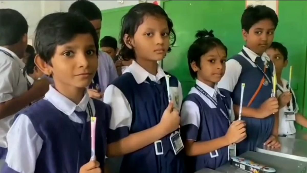 Ecofriendly Pen: ফল ও সব্জির দানা দিয়ে পেন!