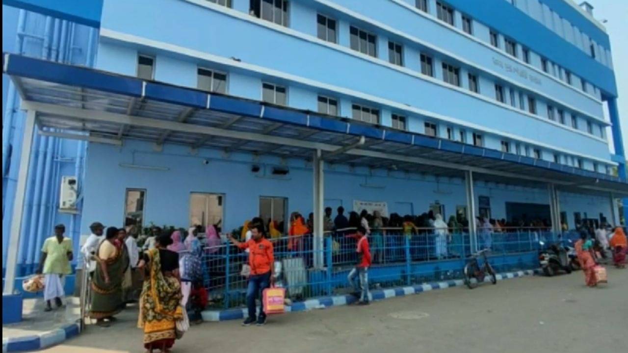 Kalna: জলজ্যান্ত মানুষের নামে মৃত্যু শংসাপত্র, শেষকৃত্য সম্পন্ন মহিলা এখনও জীবিত