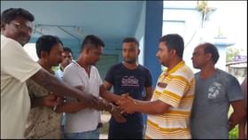 মৃতের পকেটে টাকার বান্ডিল, কালনা হাসপাতালে সততার নজির মর্গ কর্মীদের মৃতের পকেটে টাকার বান্ডিল, কালনা হাসপাতালে সততার নজির মর্গ কর্মীদের