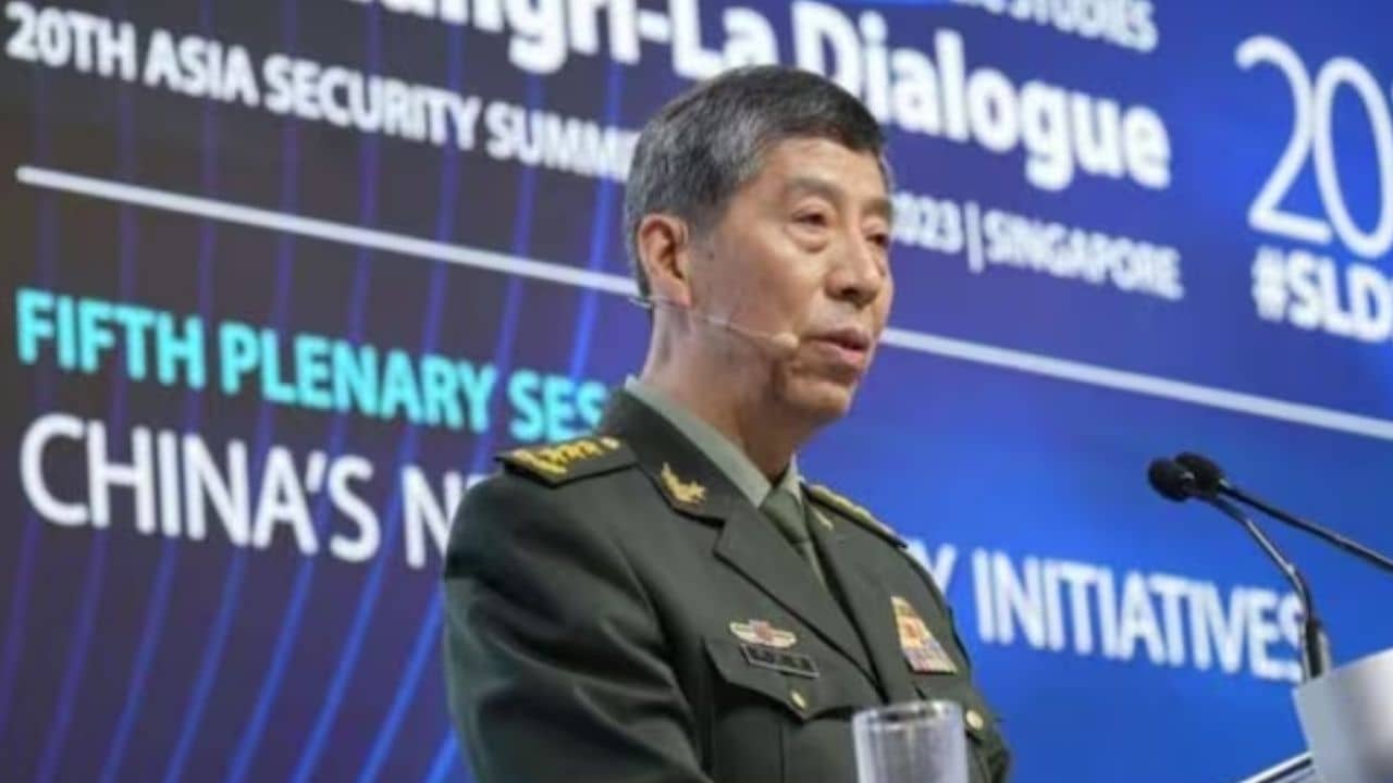 Li Shangfu: বিদেশমন্ত্রীর পর উধাও প্রতিরক্ষামন্ত্রী, গোপনে কী ফন্দি কষছেন শি জিনপিং?