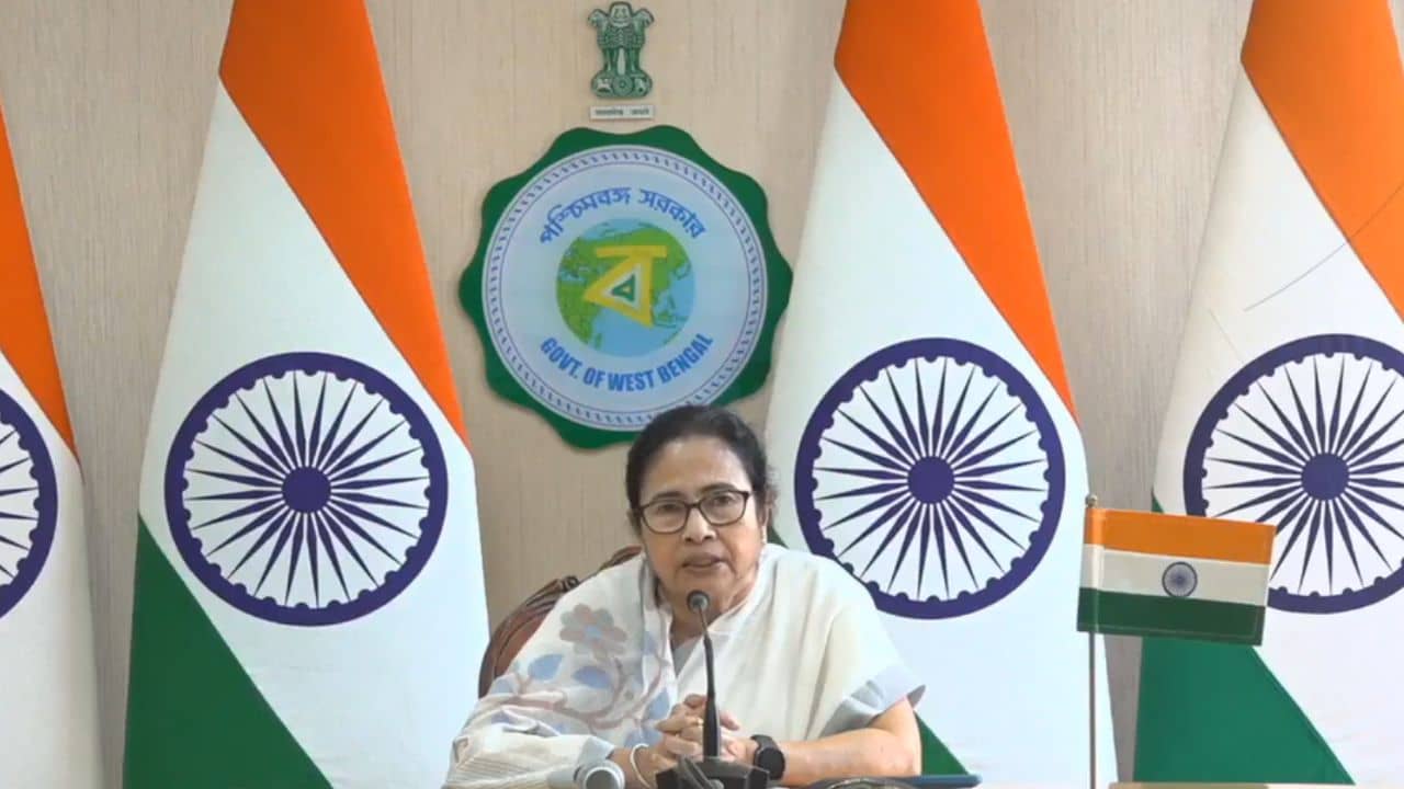 WB Goverment Holi Day: করম পুজোয় সরকারি ছুটি, ঘোষণা নবান্নর, এই করম পুজো কী?