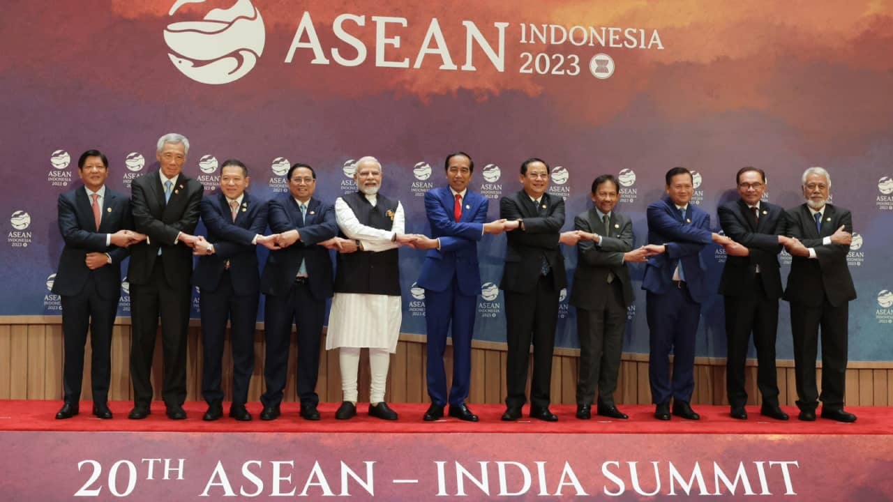 ASEAN 2023: চিনের বিপরীতে হেঁটে, আসিয়ান সেন্ট্রালিটি-কে পূর্ণ সমর্থন প্রধানমন্ত্রী মোদীর