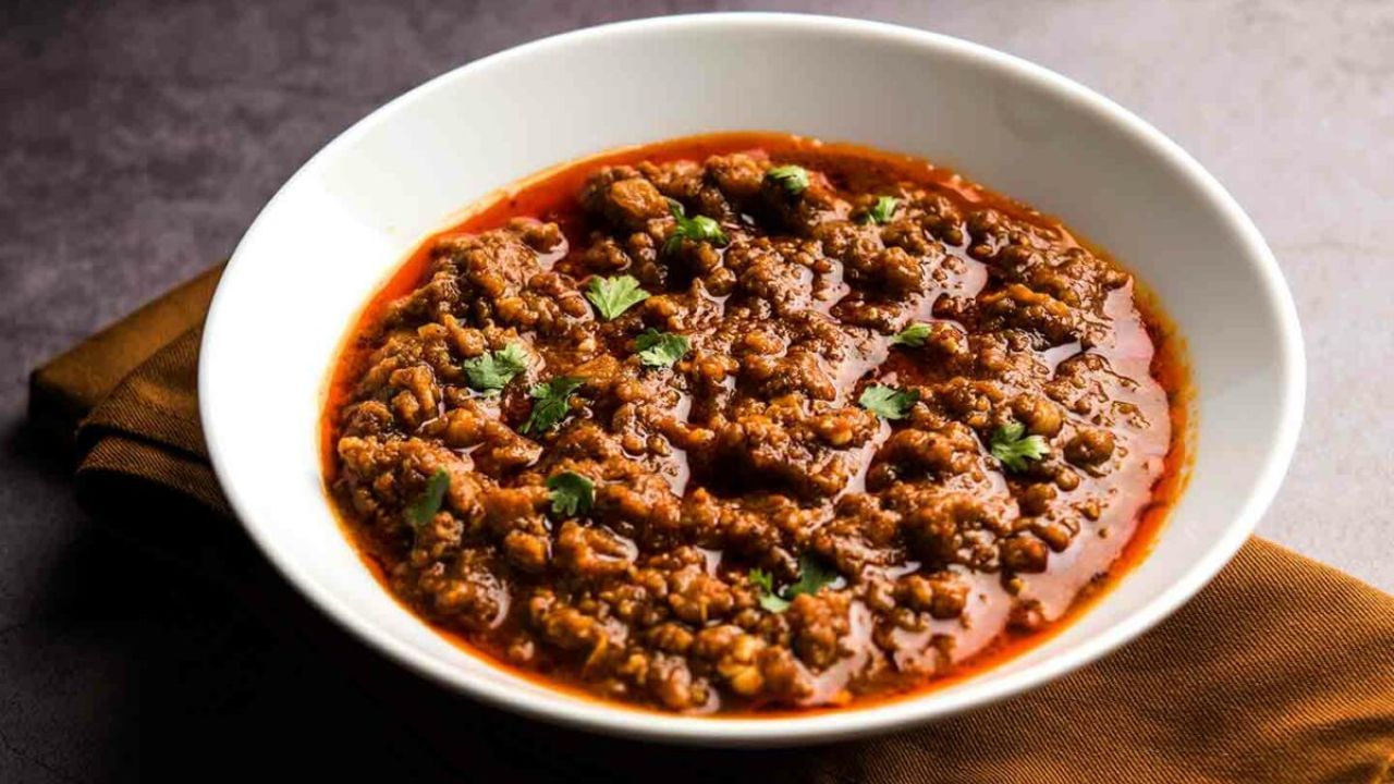 Mutton Keema Recipe: ডিনারে বানিয়ে নিন মটন কিমা কারি, রইল সহজ রেসিপি