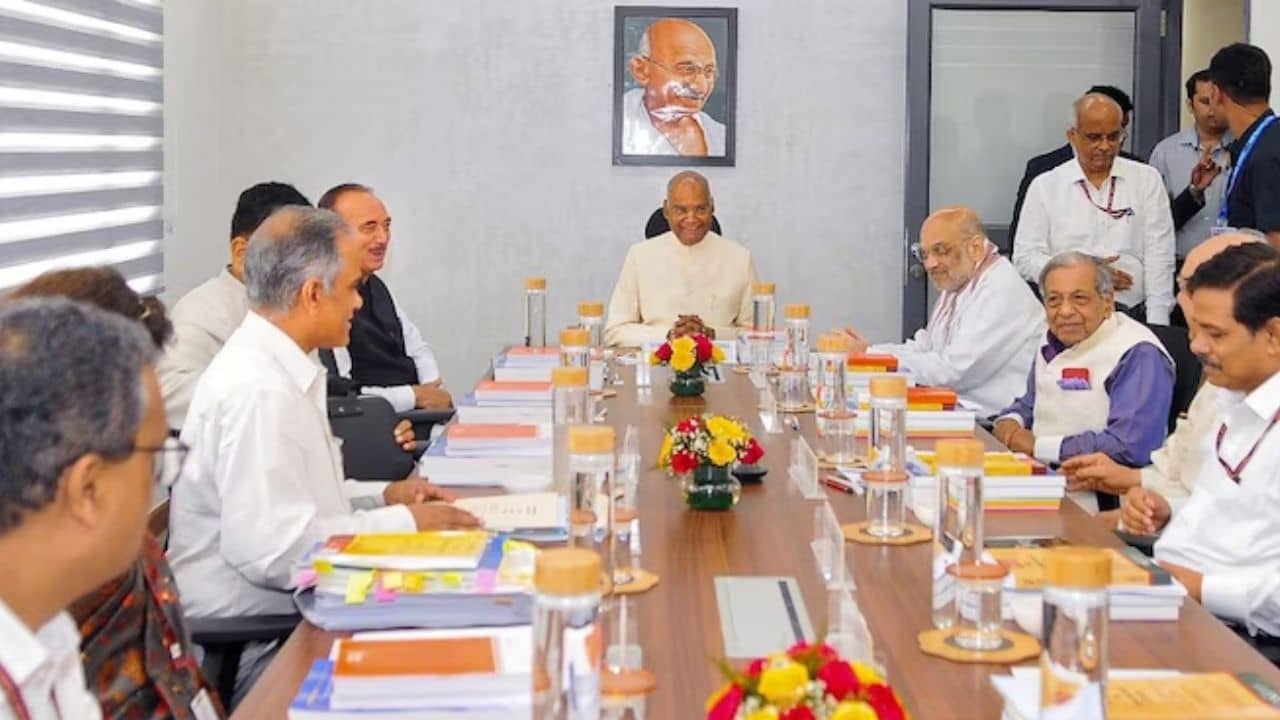 One Nation, One Election: কোবিন্দের নেতৃত্বে এক দেশ, এক ভোট নিয়ে প্রথম বৈঠক সম্পন্ন, কী সিদ্ধান্ত গৃহীত হল?