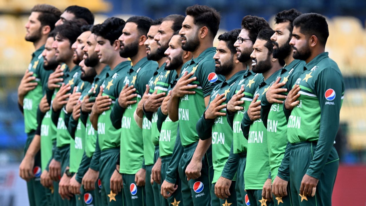 ICC ODI RANKING: ভারতের সঙ্গে ম্যাচ চলছে, ওডিআই-তে শীর্ষস্থান হারাল পাকিস্তান ICC ODI RANKING: ভারতের সঙ্গে ম্যাচ চলছে, ওডিআই-তে শীর্ষস্থান হারাল পাকিস্তান