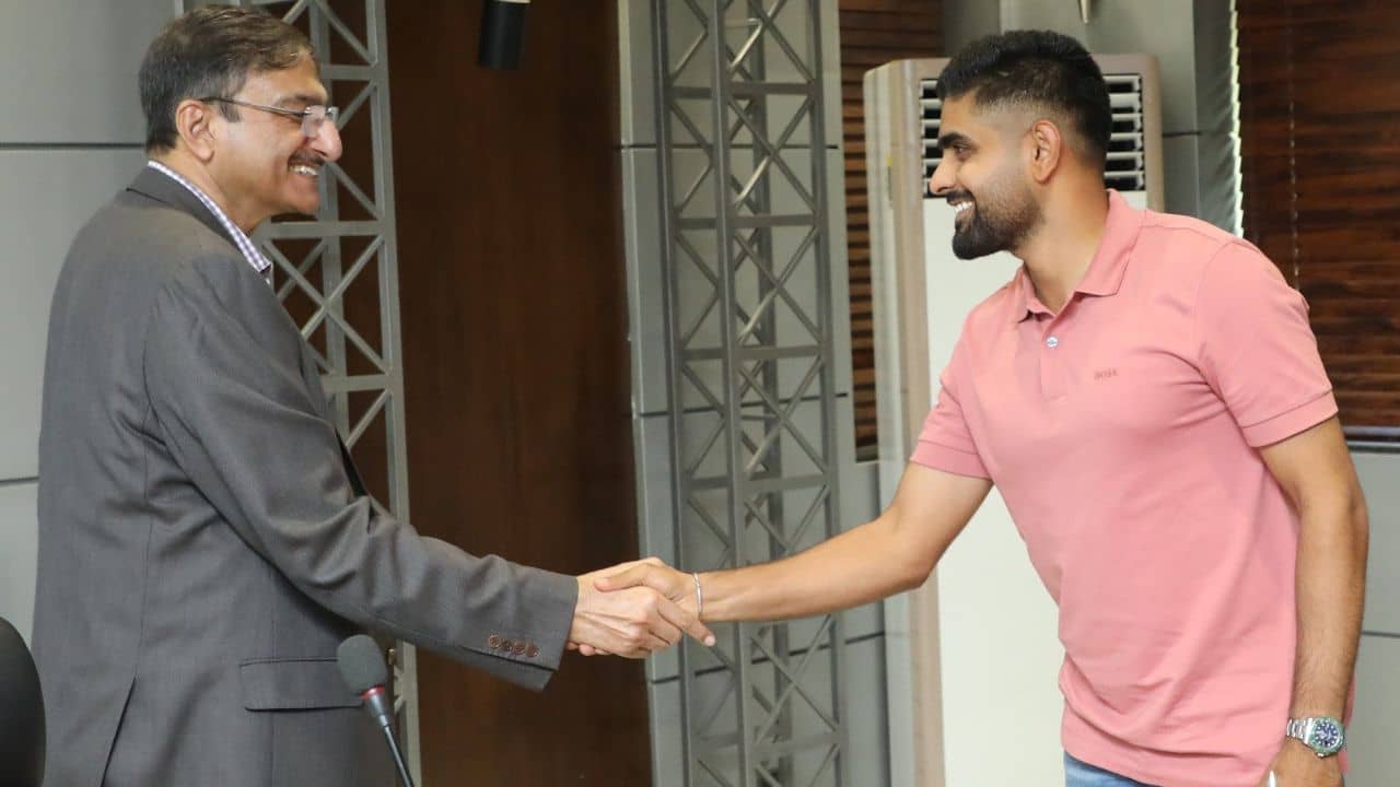 Pakistan Cricket: ক্রিকেটারদের সামনে মাথা নত পাকিস্তান বোর্ডের! বিশ্বকাপের আগে জিতলেন বাবররা