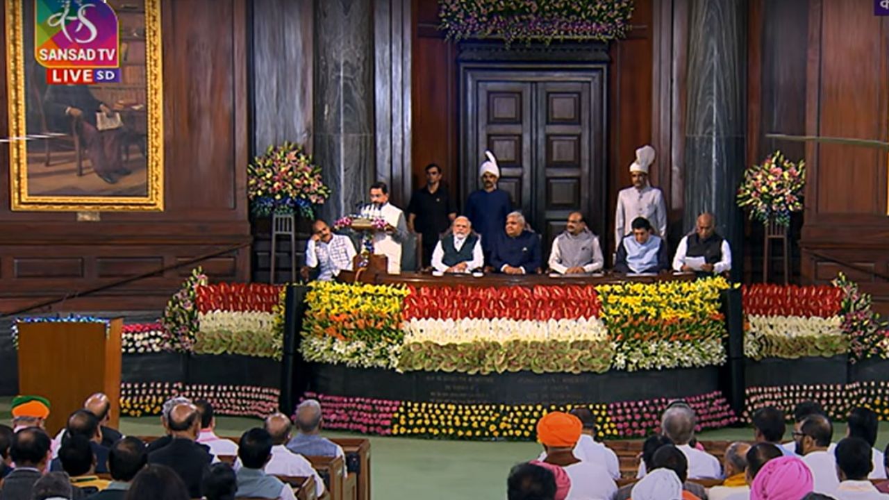 PM Modi in parliament2