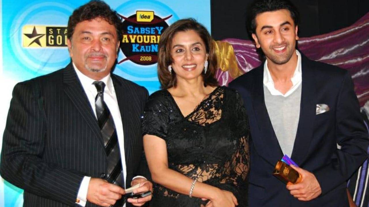 Rishi Kapoors Birthday: বাবার ছবিই রণবীরের ওয়ালপেপার, ঋষি কাপুরের জন্মদিনে আবেগঘন পোস্ট নীতুর