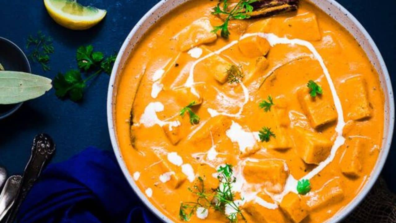 Sahi Paneer: নিরামিষের দিনে বানিয়ে ফেলুন শাহী পনির, চেটেপুটে খাবে সক্কলে, রইল রেসিপি