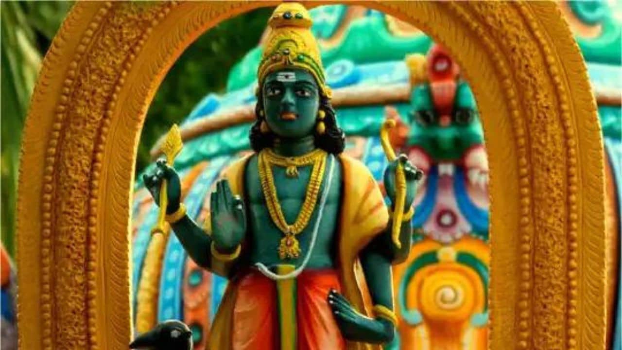 Saturday Remedies 2023: বড়ঠাকুরকে তু্ষ্ট করতে এদিন মেনে চলুন বিশেষ টোটকা, খুলে যাবে সাফল্যের সব দরজা!